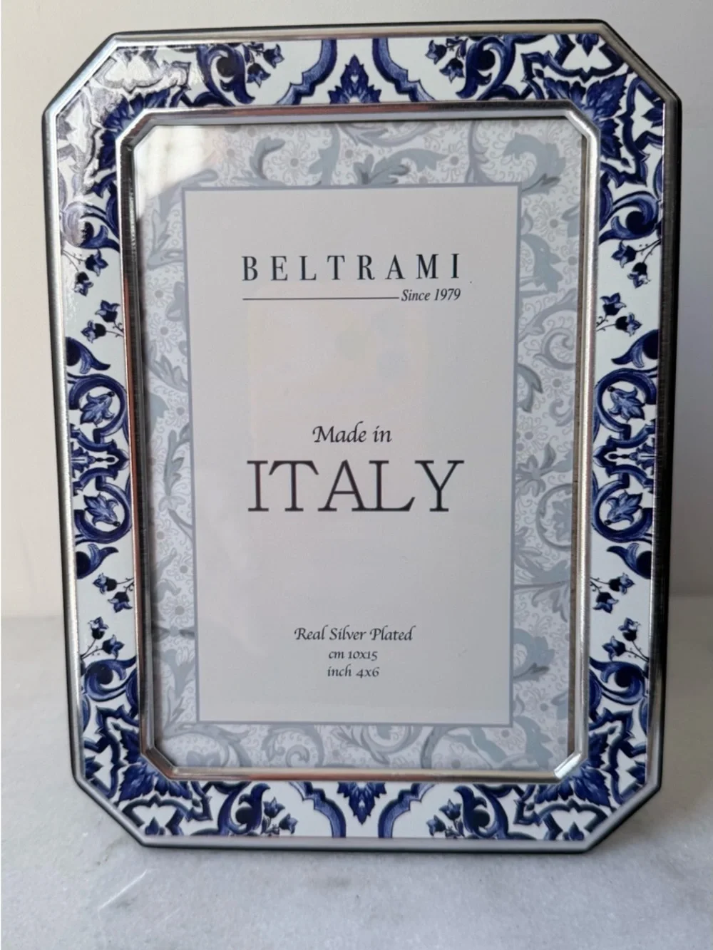 Blue & White Decorative Photo Frame for 4”x6” made in Italy